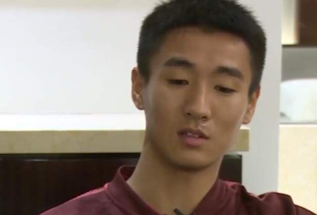 在教室伦流澡到高潮视频